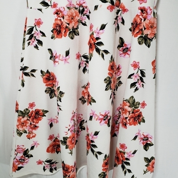Almost Famous Off White Floral Spagetti Strap Dress Sz XL - Picture 3 of 10